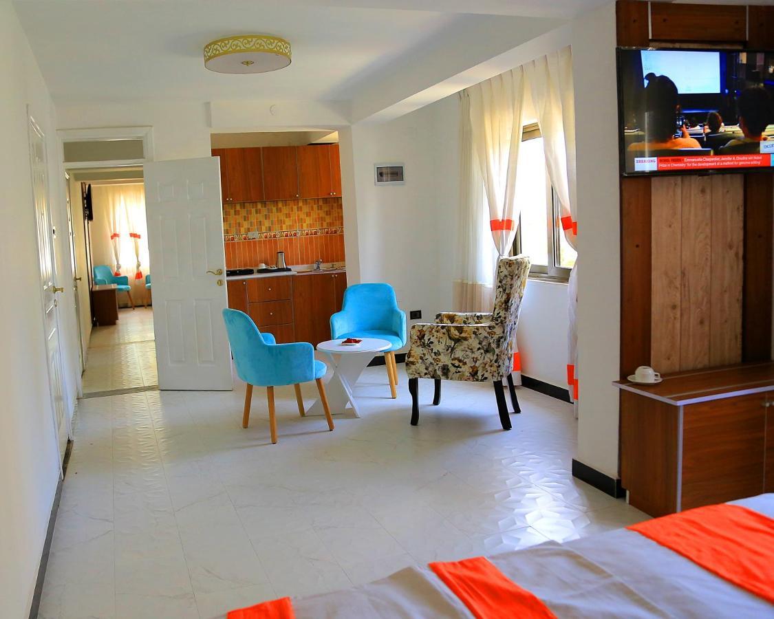 Abat Guest House Addis Ababa Bagian luar foto